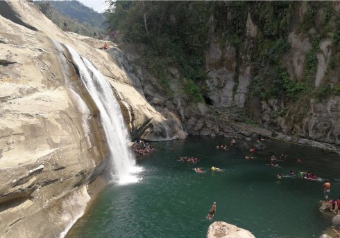 学院旅游，瀑布Tangadan Falls